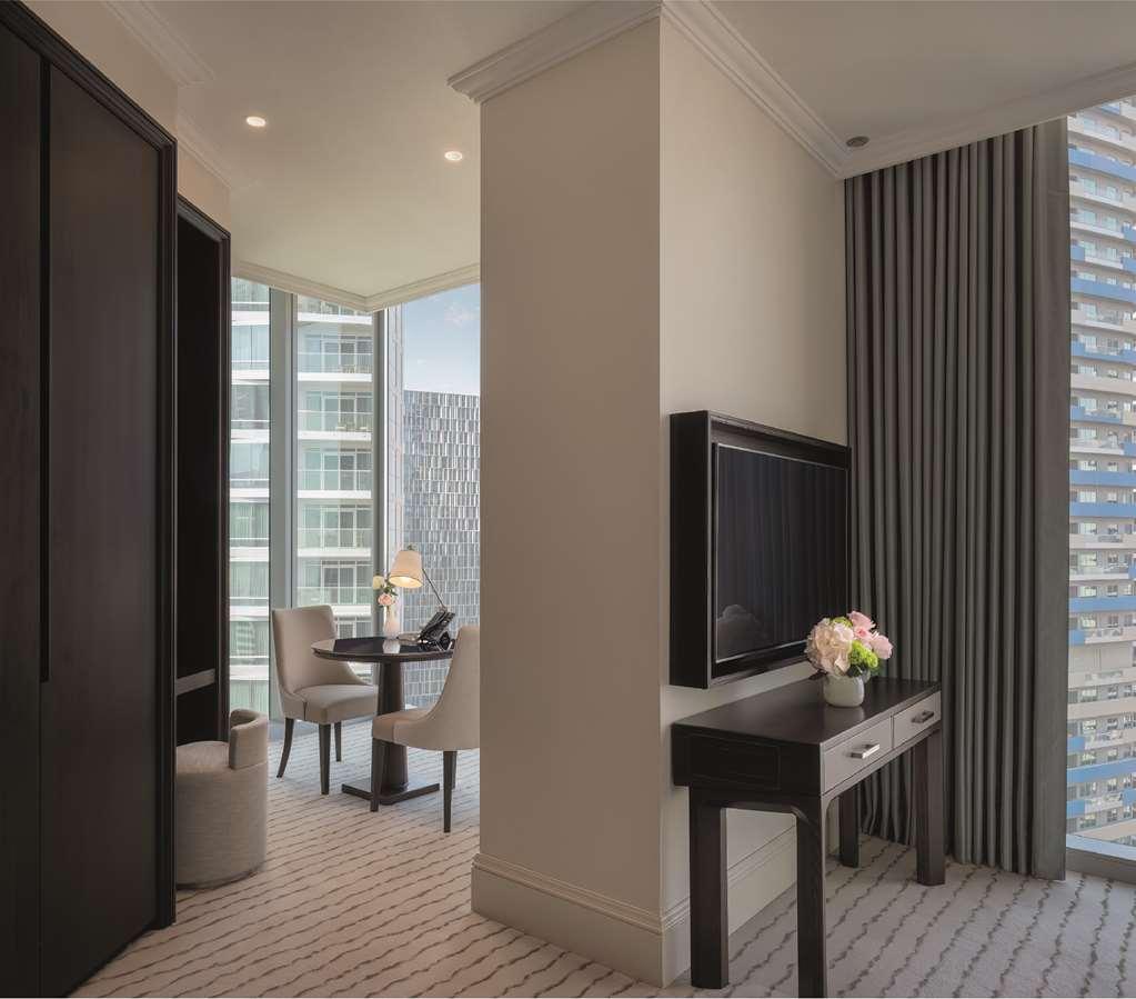 Address Dubai Mall Quarto foto A guest room at the hotel
