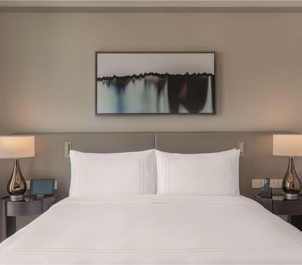 Address Dubai Mall Quarto foto A guest room at the hotel