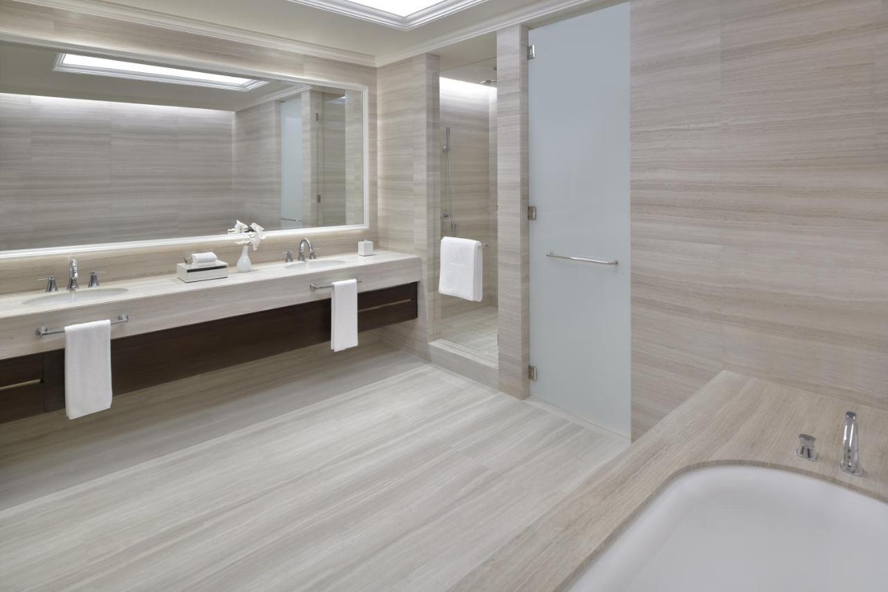 Address Dubai Mall Exterior foto Bathroom