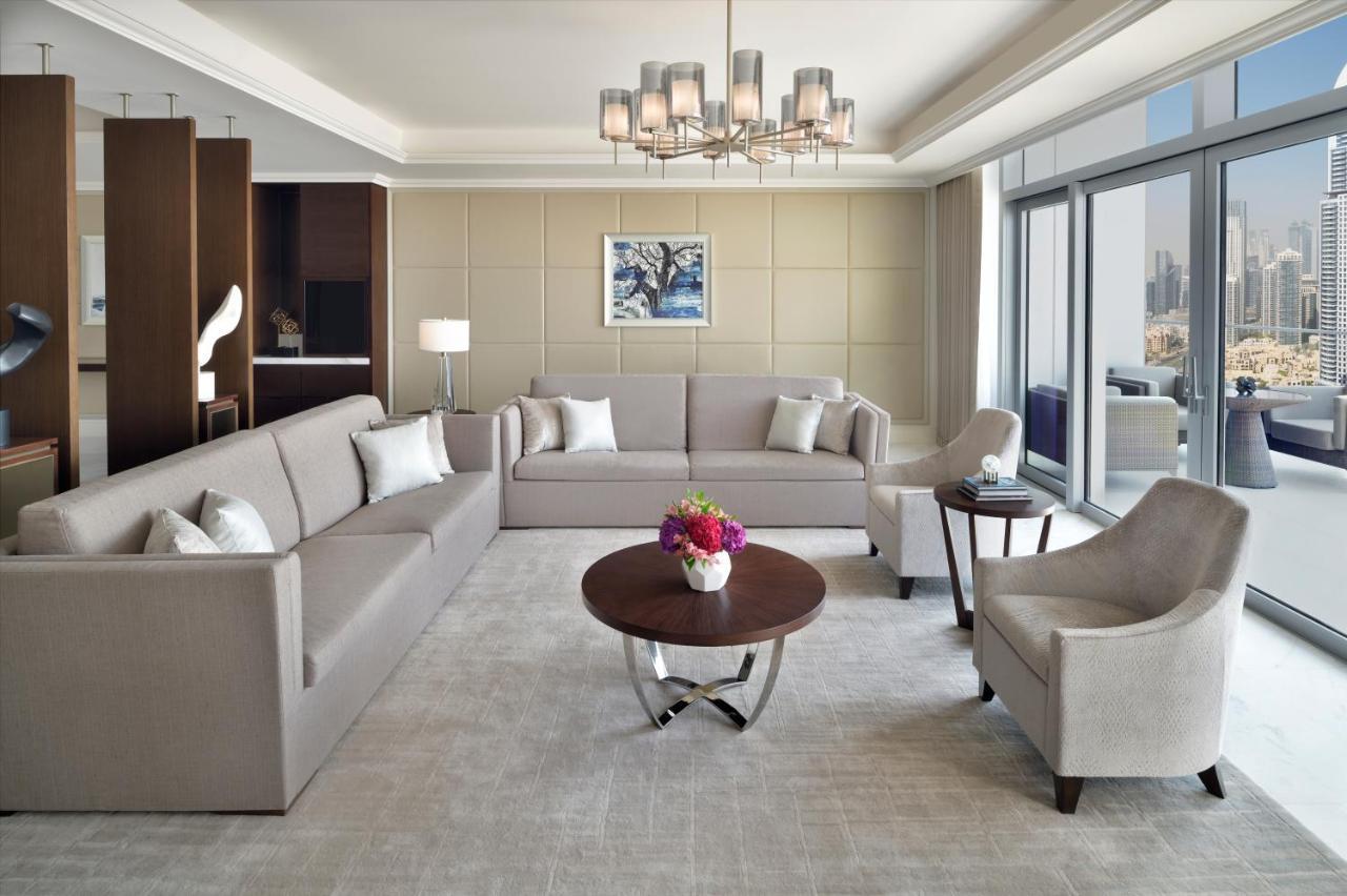 Address Dubai Mall Exterior foto A living room at the Ritz-Carlton, DIFC